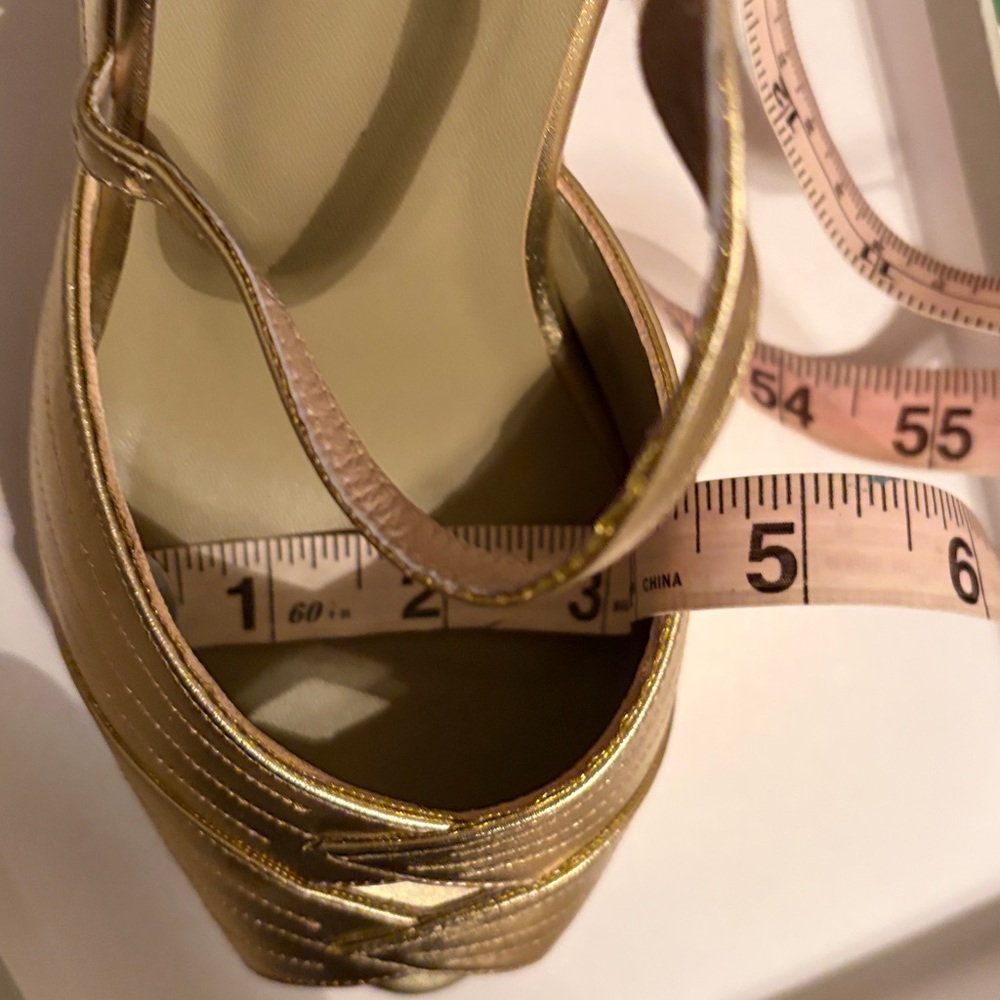 Elegant Leather Evening Shoes Spanish Heels Size 7W Gold 1920’s - Picture 13 of 13